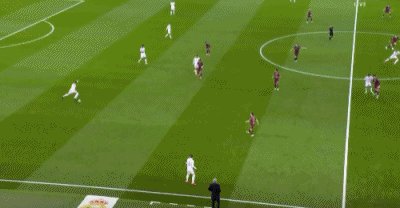 1740010203025019493.gif