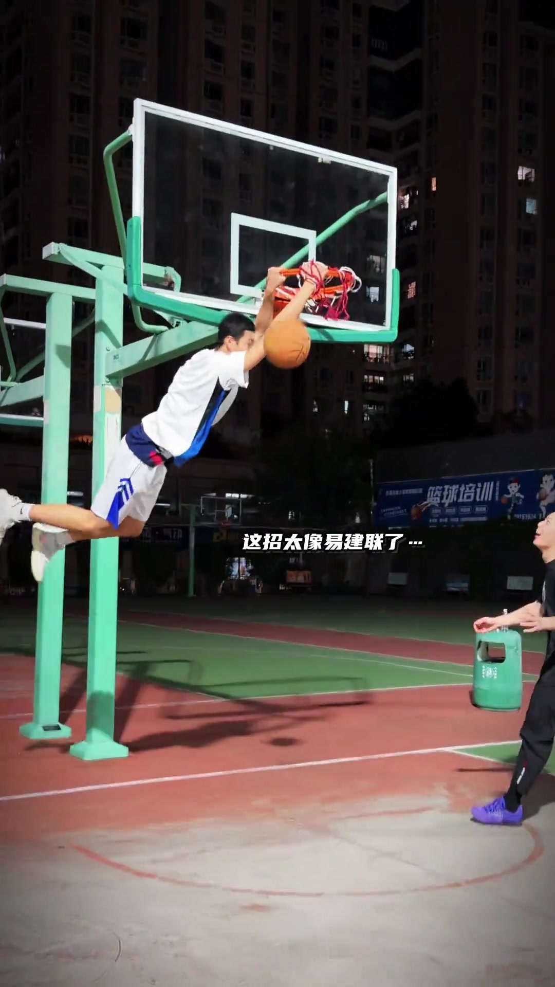 天博APP-模板阿联？2米07&amp;15岁小球员展现惊人协调性单挑攻防碾压野球网红