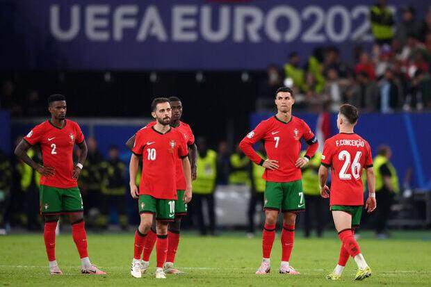 天博-欧洲杯上为何让C罗连续首发？39岁的他还会被招吗？